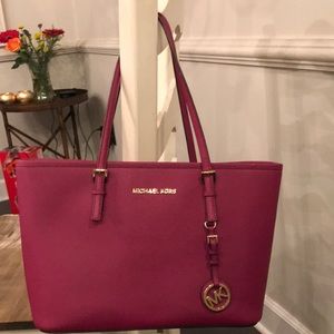 Authentic Michael Kors small jet set tote